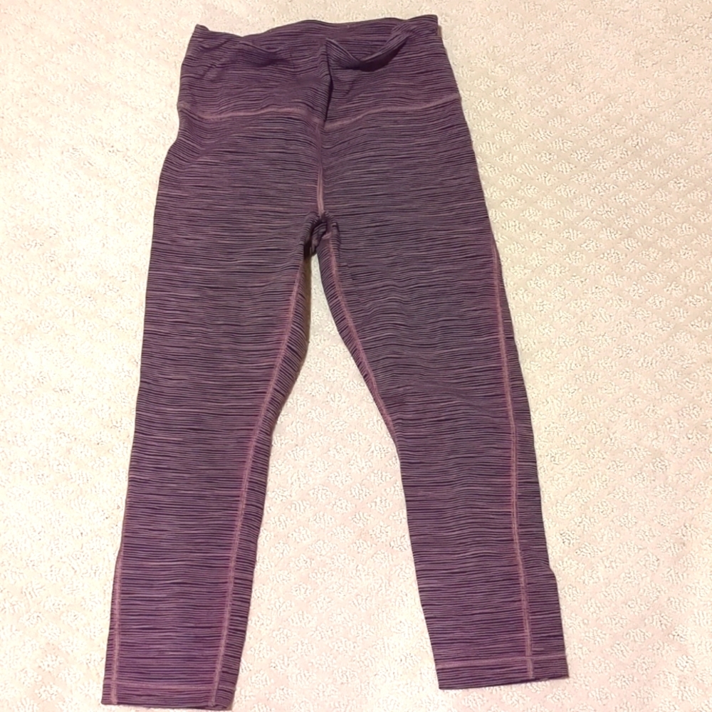 Athleta Ultimate Capri leggings
